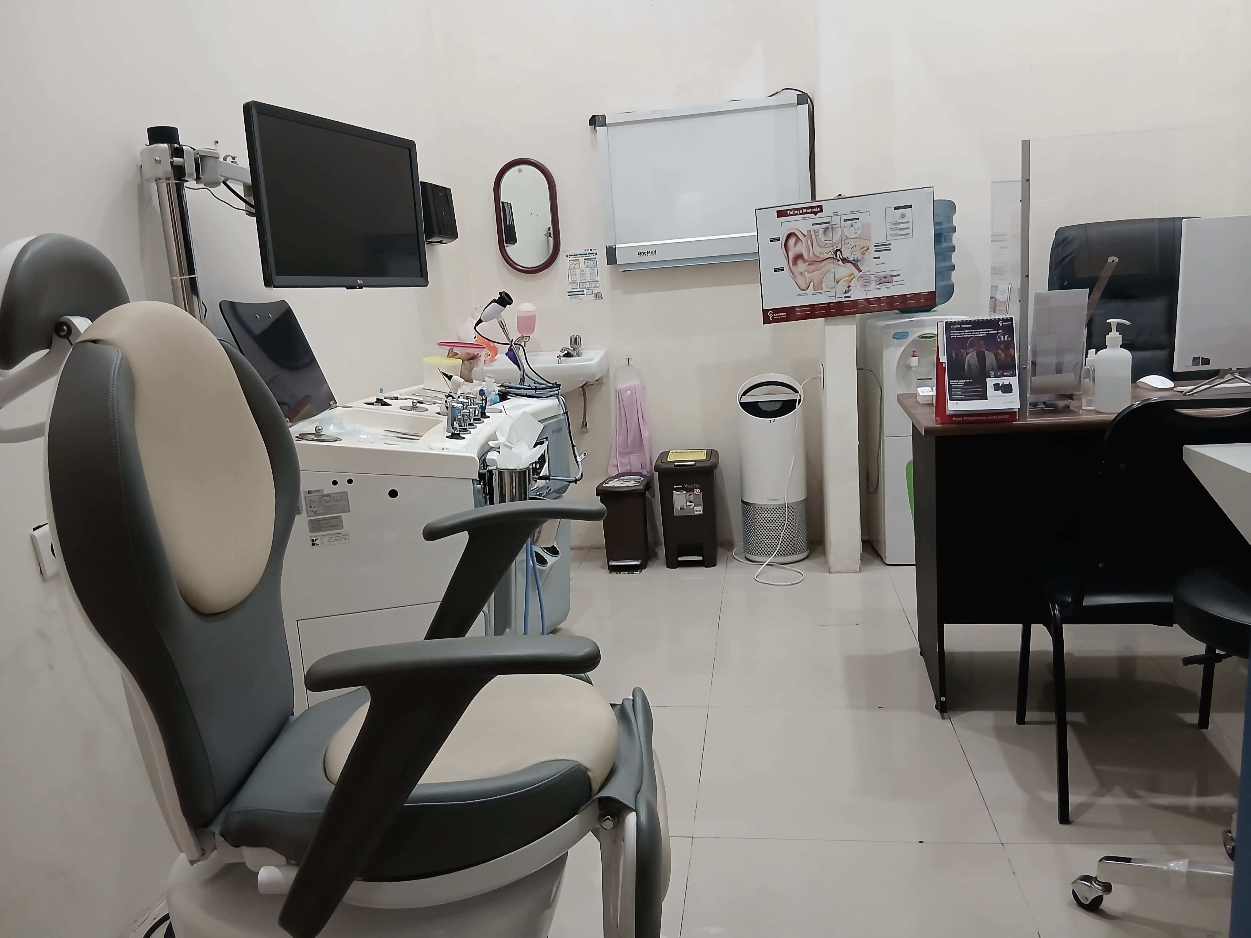 Ruangan Poli THT